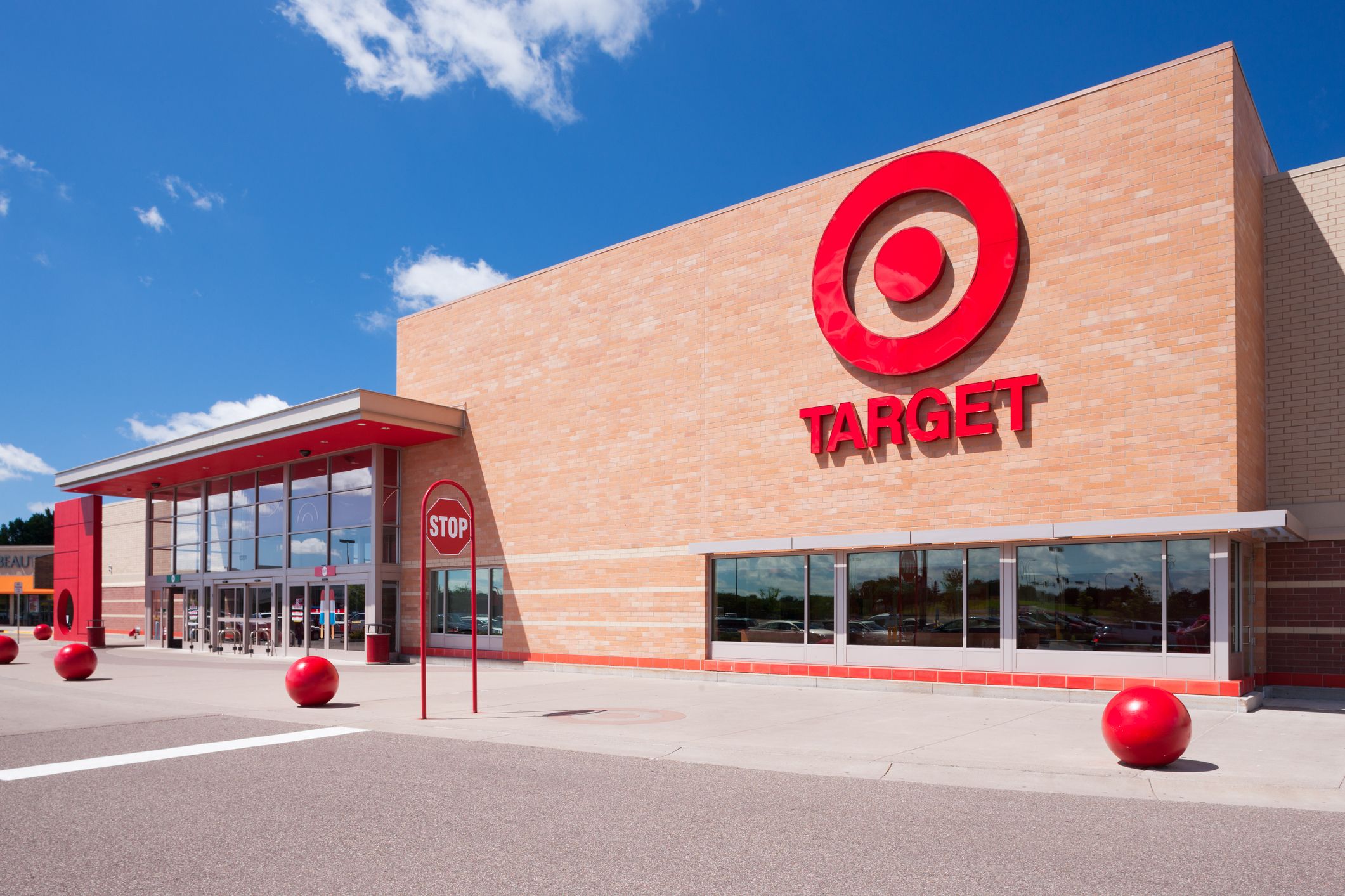 Is target open on easter 2023